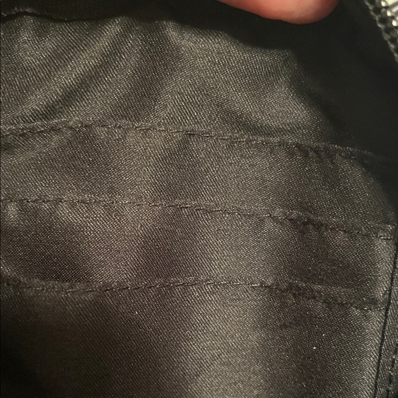 Bioworld Disney Minnie Mouse Black and Red Small Mini Messenger Bag Purse NWT - Picture 14 of 14